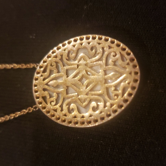 Italy 925 Gold Plated Sterling Silver Pearl Blessed Mother Virgin necklace - Picture 4 of 11